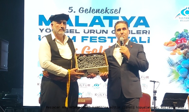 Ali Erzen, bir kez daha Geleneksel 5. Üzüm Festivali Ağası Oldu